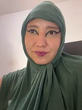 hannahayat online show from 11-21-25, 01:54