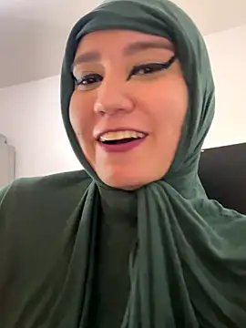 hannahayat online show from 11-26-25, 02:40