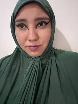 hannahayat online show from 12-18-25, 02:56