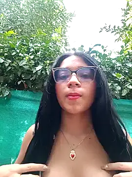 -VICKKY online show from 01-17-25, 01:46