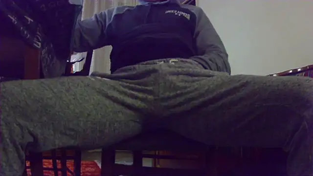 Snapshot of wolfman38 chatting on 10-14-25, 08:09 wolfman38 online show from 10-14-25, 08:09