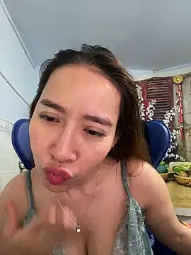 Snapshot of Cherry_6969 chatting on 01-18-25, 05:41 Cherry 6969 online show from 01-18-25, 05:41