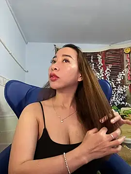 Snapshot of Cherry_6969 chatting on 02-14-25, 09:24 Cherry 6969 online show from 02-14-25, 09:24