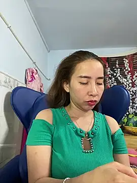 Snapshot of Cherry_6969 chatting on 03-08-25, 04:06 Cherry 6969 online show from 03-08-25, 04:06