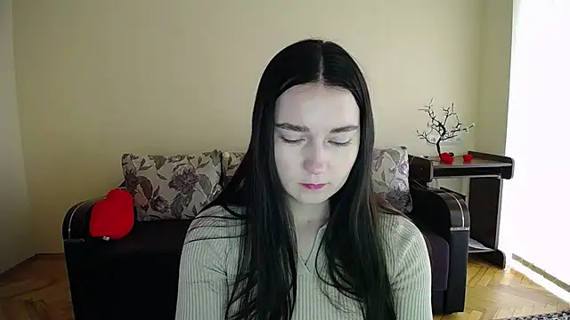 Pretty shy online show from 11-06-25, 09:21