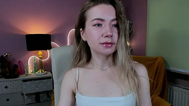 Snapshot of Mia_Tasty chatting on 10-26-25, 07:36 Mia Tasty online show from 10-26-25, 07:36