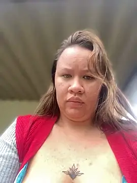 Emiily lee online show from 12-29-24, 03:57