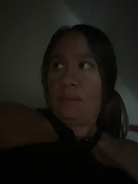 Emiily lee online show from 10-17-25, 01:25