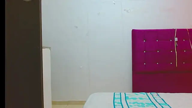 chantalsemenova1 online show from 09-19-25, 02:29