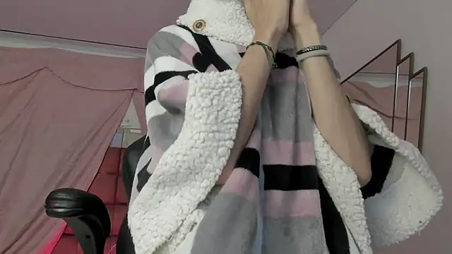 BonnieCute  online show from 02-01-25, 11:32