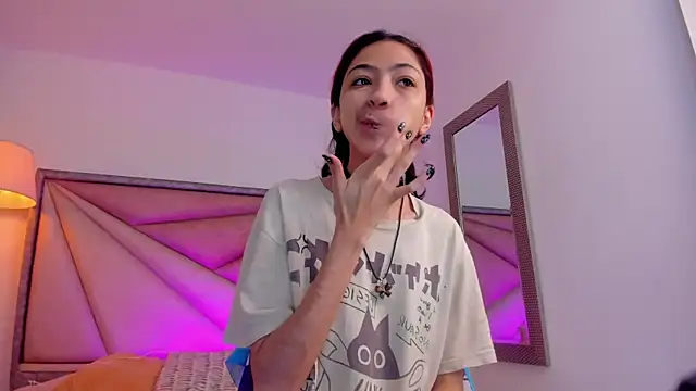 BonnieCute  online show from 11-12-25, 11:36