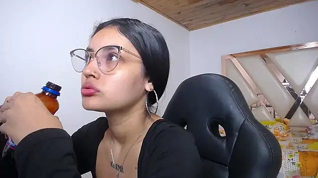 antonella sweetlittle online show from 12-28-24, 03:37