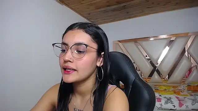 antonella sweetlittle online show from 12-31-24, 03:31