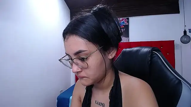 antonella sweetlittle online show from 12-19-25, 09:49