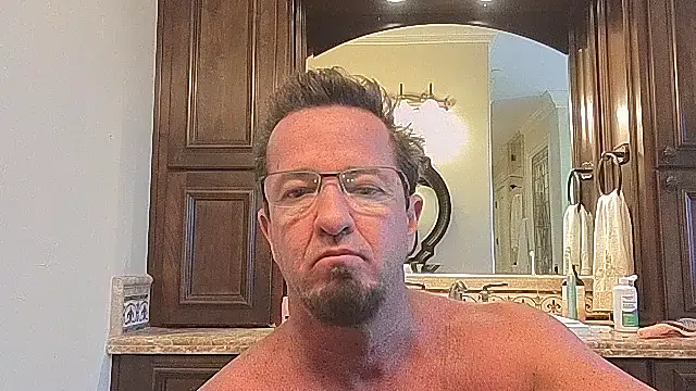 sluttydylan online show from 11-24-25, 07:46