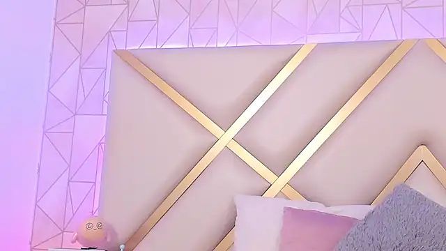 Violettbloss online show from 02-22-25, 04:29