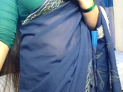 Snapshot of Unlucky-flowers chatting on 10-28-25, 05:33 Unlucky-flowers online show from 10-28-25, 05:33