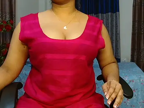 Snapshot of Unlucky-flowers chatting on 11-17-25, 01:39 Unlucky-flowers online show from 11-17-25, 01:39