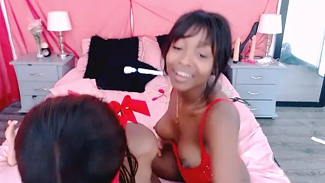 AdelynYasmin online show from 12-05-24, 02:42