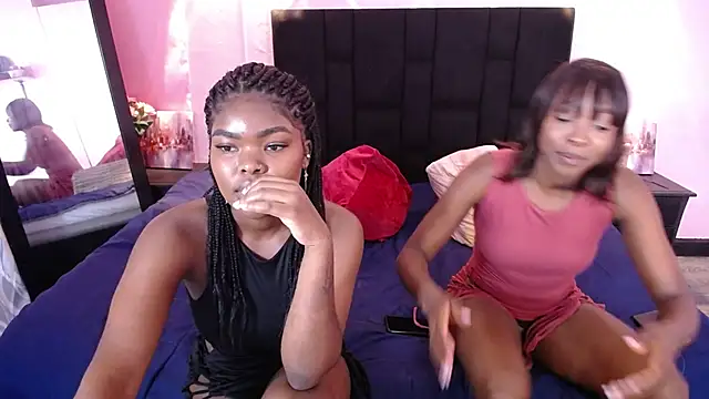 AdelynYasmin online show from 10-07-25, 02:14