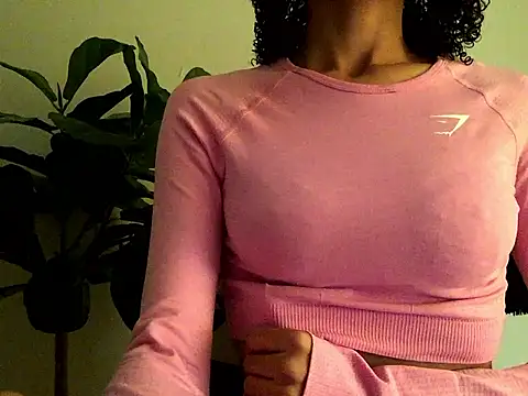 Snapshot of loveofbea chatting on 12-02-24, 09:06 loveofbea online show from 12-02-24, 09:06