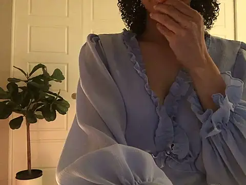 Snapshot of loveofbea chatting on 01-31-25, 02:58 loveofbea online show from 01-31-25, 02:58