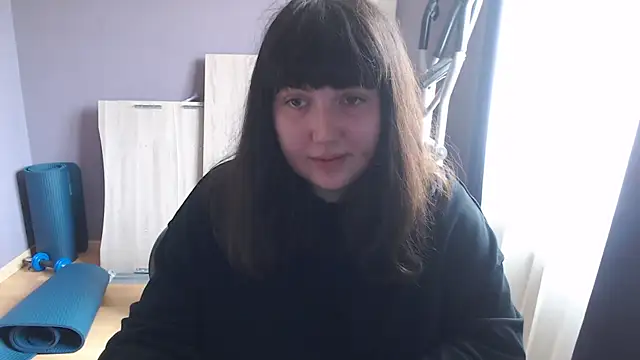 Lynylou online show from 09-13-25, 12:49