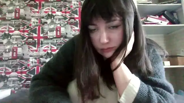 Snapshot of Lynylou chatting on 10-27-25, 09:02 Lynylou online show from 10-27-25, 09:02