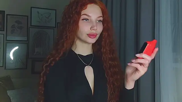 Snapshot of JudyWalkerr chatting on 02-12-25, 10:26 JudyWalkerr online show from 02-12-25, 10:26