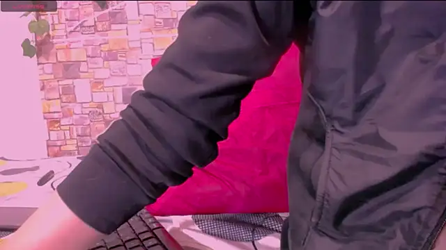 CrazyRousex online show from 02-26-26, 02:49