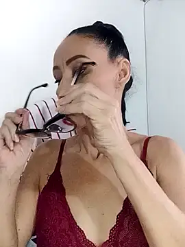 Snapshot of BarbaraMature chatting on 11-12-25, 05:35 BarbaraMature online show from 11-12-25, 05:35