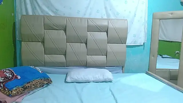 Stefanny Taylor  online show from 09-26-25, 09:41