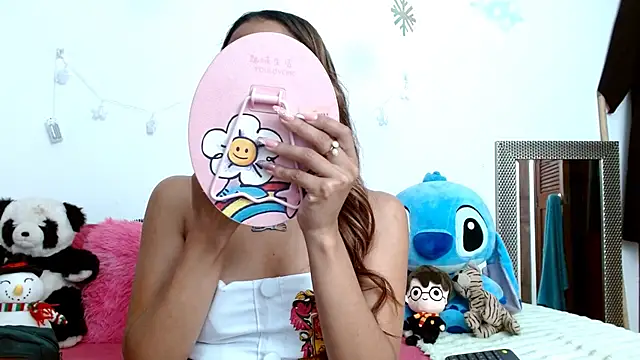 Snapshot of kendallsweet7 chatting on 02-07-25, 08:20 kendallsweet7 online show from 02-07-25, 08:20