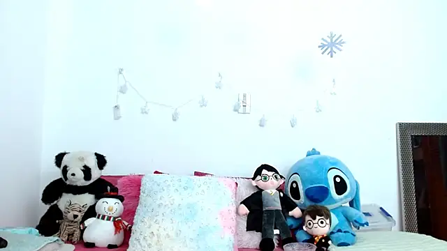 Snapshot of kendallsweet7 chatting on 02-16-25, 04:53 kendallsweet7 online show from 02-16-25, 04:53