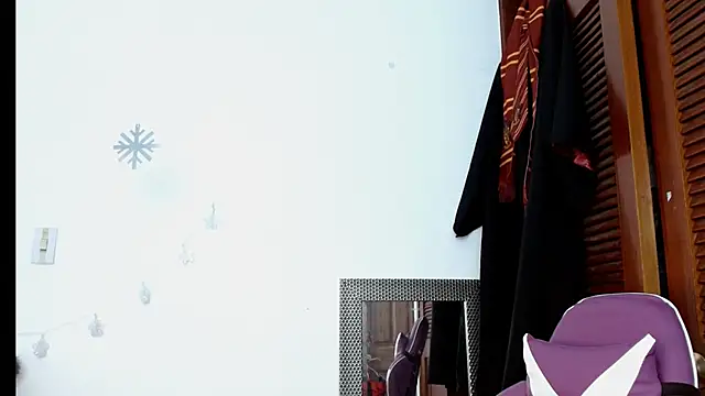 Snapshot of kendallsweet7 chatting on 03-04-25, 07:54 kendallsweet7 online show from 03-04-25, 07:54