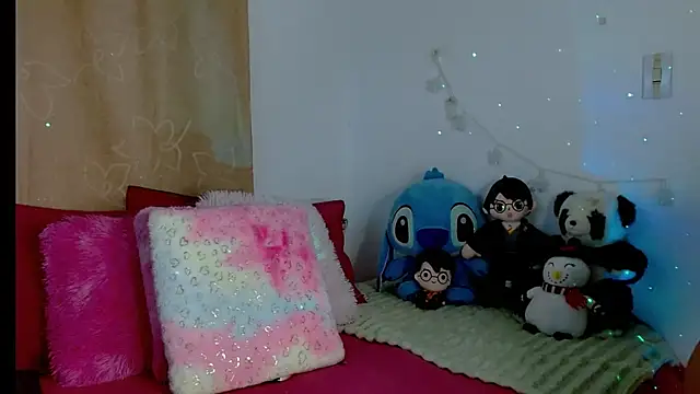 Snapshot of kendallsweet7 chatting on 03-09-25, 06:43 kendallsweet7 online show from 03-09-25, 06:43