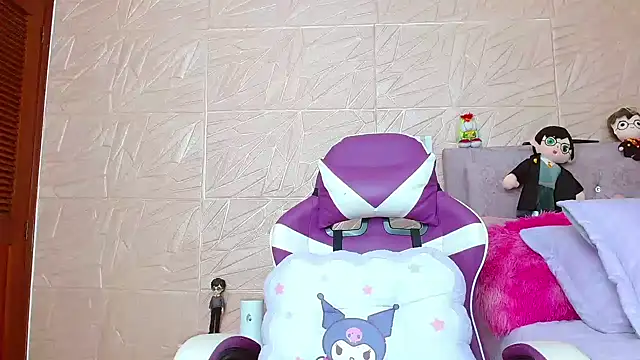 Snapshot of kendallsweet7 chatting on 10-07-25, 07:44 kendallsweet7 online show from 10-07-25, 07:44