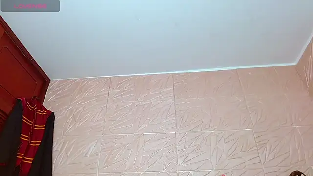 Snapshot of kendallsweet7 chatting on 10-26-25, 07:20 kendallsweet7 online show from 10-26-25, 07:20