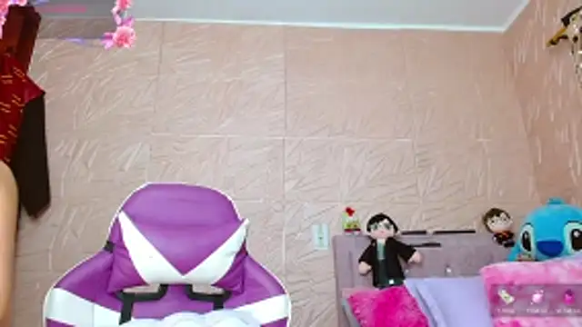 Snapshot of kendallsweet7 chatting on 11-07-25, 07:47 kendallsweet7 online show from 11-07-25, 07:47