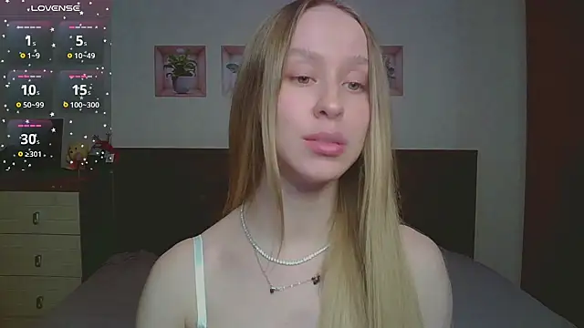 Lily  Devil online show from 01-13-26, 03:50