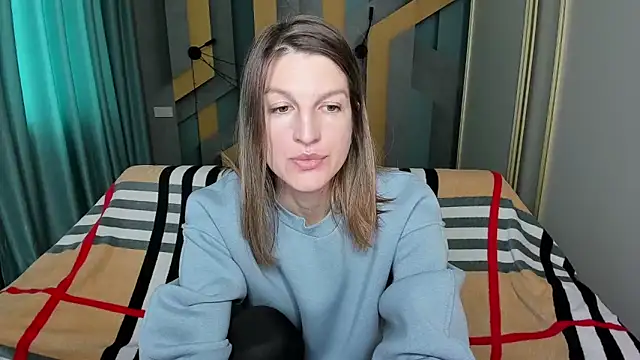 Snapshot of EmilyWalkeri chatting on 10-28-25, 07:56 EmilyWalkeri online show from 10-28-25, 07:56