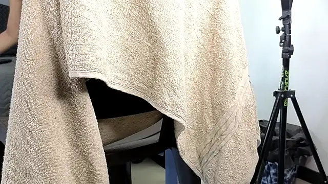 Snapshot of MhiaCorleone chatting on 03-12-25, 07:49 MhiaCorleone online show from 03-12-25, 07:49