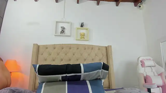 allisson m online show from 02-03-25, 12:03