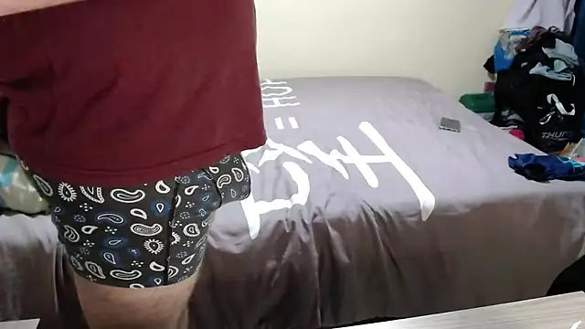 Snapshot of CrazyFrench2 chatting on 02-13-25, 07:31 CrazyFrench2 online show from 02-13-25, 07:31