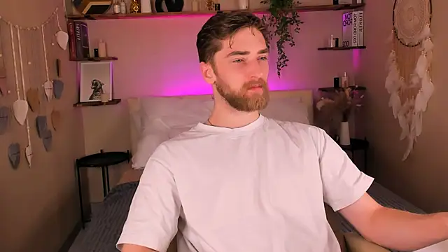 Snapshot of DexterDexx chatting on 10-20-25, 10:32 DexterDexx online show from 10-20-25, 10:32