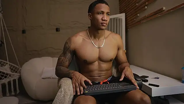 Snapshot of Logan_Varela chatting on 02-26-26, 12:59 Logan Varela online show from 02-26-26, 12:59