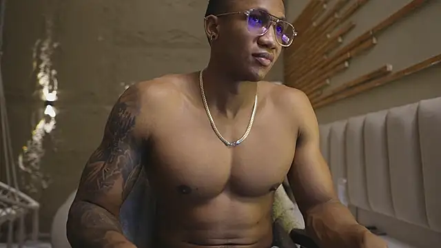 Snapshot of Logan_Varela chatting on 04-02-26, 04:26 Logan Varela online show from 04-02-26, 04:26