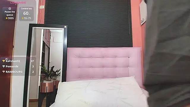 yourcuteneighbourr online show from 01-16-25, 09:16