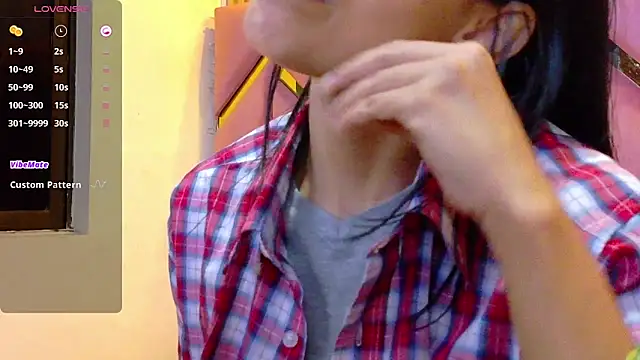 yourcuteneighbourr online show from 09-09-25, 02:55