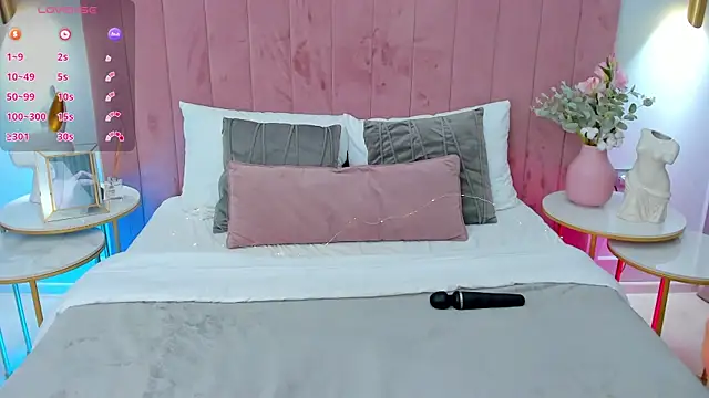 AlishaBel online show from 10-25-25, 05:26